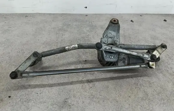 Volkswagen PASSAT B6 Front wiper linkage 