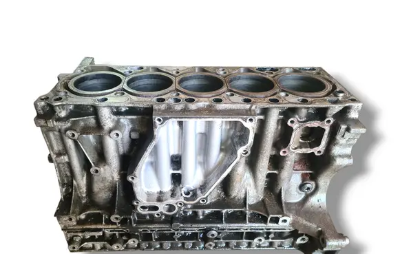 Volvo V60 Engine block 31315735 D5204T2