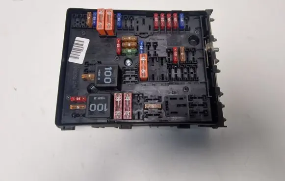 Audi A3 S3 A3 Sportback 8P Fuse box set 1K0937124P