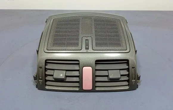 Toyota Auris 150 Dashboard side air vent grill/cover trim