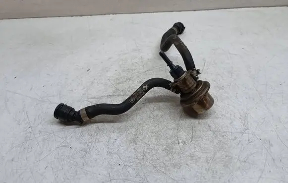 BMW 5 F10 F11 AdBlue injector 8514448