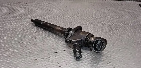Volvo V50 Fuel injector 9647247280