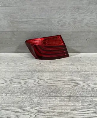 BMW 5 F10 F11 Rear/tail lights 7306161