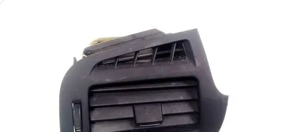 Toyota Verso Dash center air vent grill 556600F020 55660-0F020