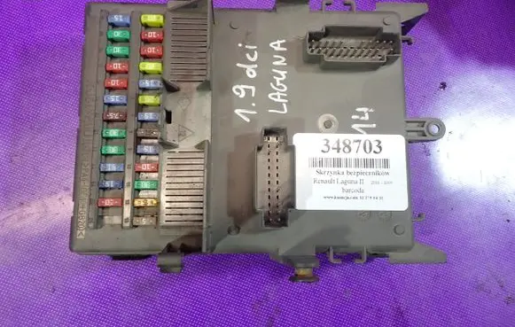 Renault Laguna II Fuse box set 8200283811A