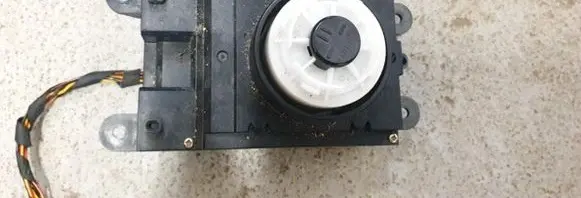 Multifunctional control switch/knob