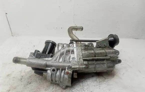 Jaguar XF X250 EGR valve cooler 9X2Q9U438CA