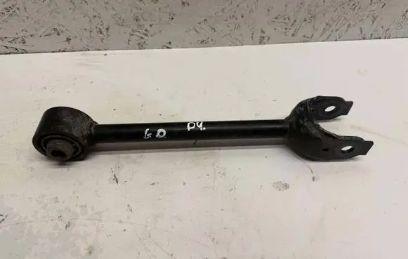 Toyota RAV 4 (XA50) Rear control arm