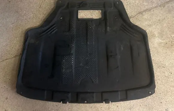 Ford Fiesta Engine splash shield/under tray
