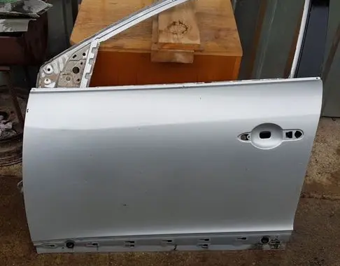 Renault Megane III Front door