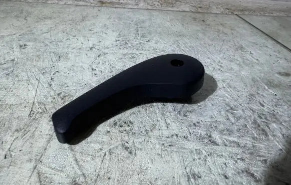 Volvo V40 Engine bonnet (hood) release handle 31826629