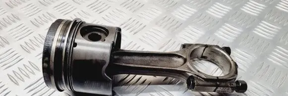 Citroen Berlingo Piston with connecting rod