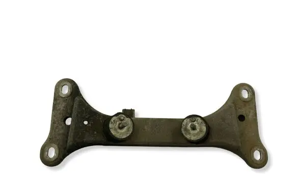 BMW 3 E90 E91 Gearbox mounting bracket 6778058