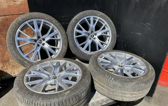 Audi e-tron R21 alloy rim 4KE601025C
