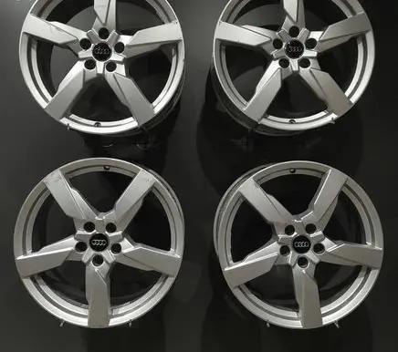 Audi TT TTS RS Mk3 8S R19 alloy rim 8S0601025AG