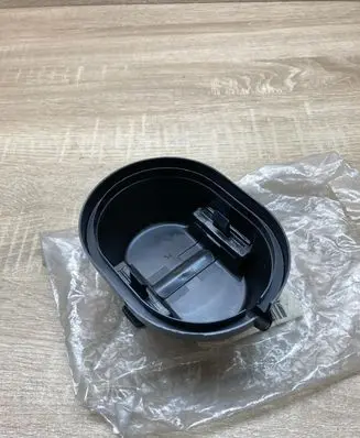 Renault Clio III Headlight/headlamp dust cover 7701034152