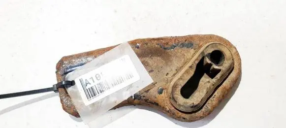 Opel Astra H Radiator mount bracket 13118278