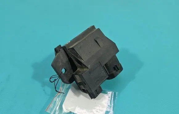 Dacia Duster II Coolant fan relay 255509263R IMPRK1492587