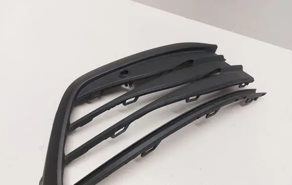 Front bumper lower grill