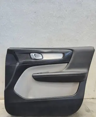 Volvo XC40 Front door card panel trim 31407682