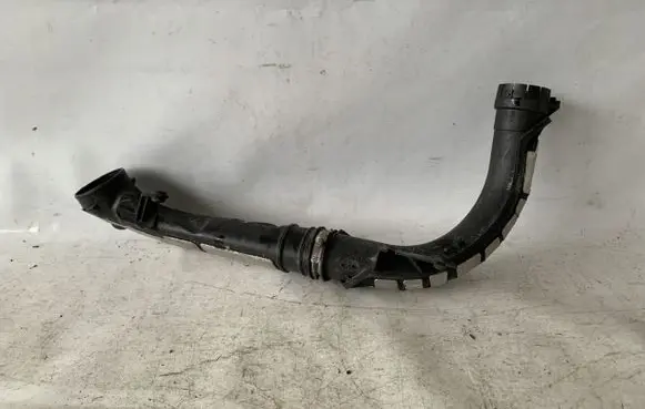 Ford Focus Intercooler hose/pipe CV619C623GA