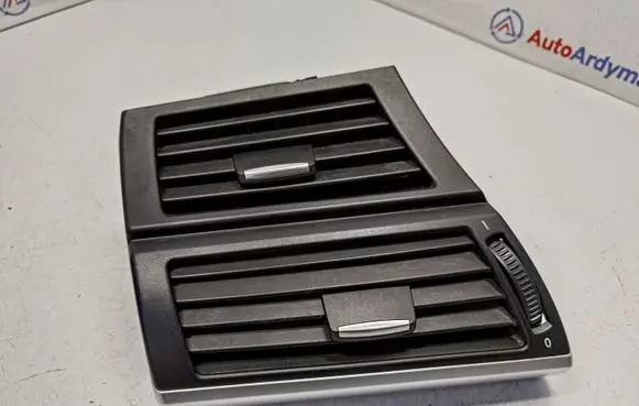 BMW X5 E70 Dashboard side air vent grill/cover trim 9227767 64229227767 64227161803