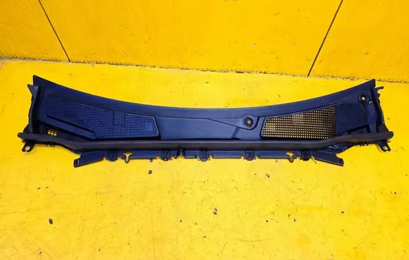 Mercedes-Benz A W177 Wiper trim A1778300000