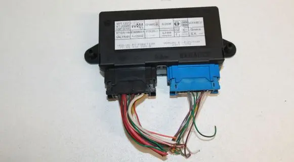 Renault Espace III Comfort/convenience module 73847257 7700416293 1337