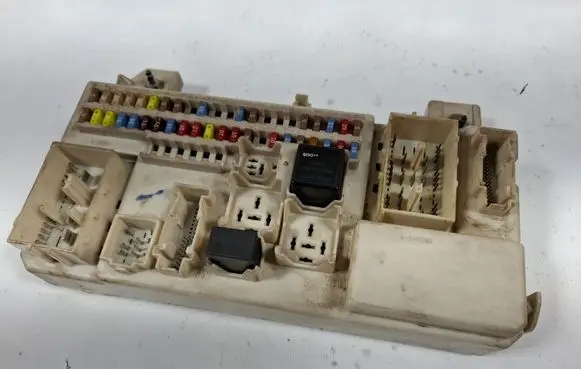 Volvo S40 Fuse module 