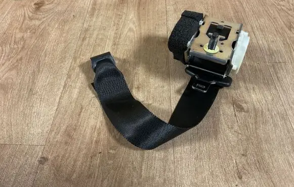 Ford Focus Rear seatbelt 4M51A611B68AJ