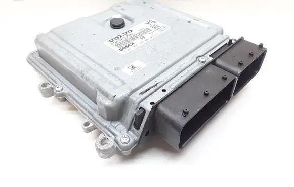 Volvo XC60 Engine control unit/module P31303388 0281015286