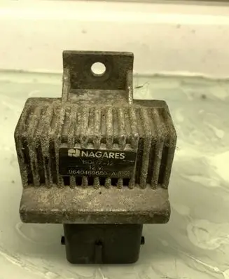 Nissan X-Trail T31 Glow plug pre-heat relay 9640469680