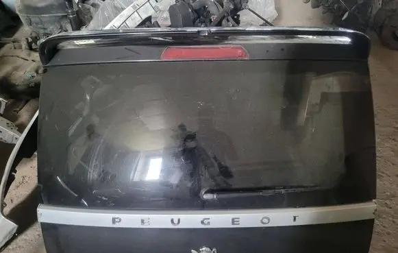 Peugeot 1007 Tailgate/trunk/boot lid