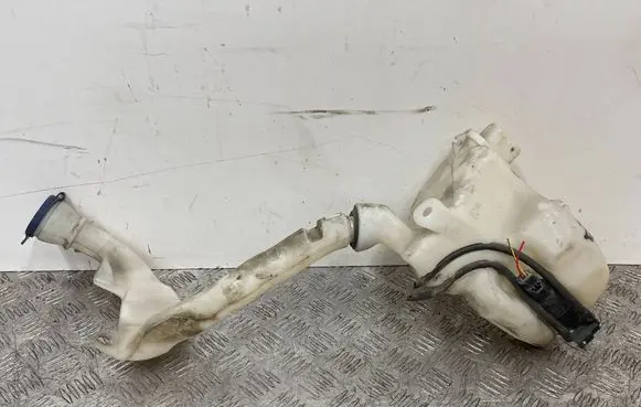 Peugeot 2008 I Windshield washer fluid reservoir/tank 