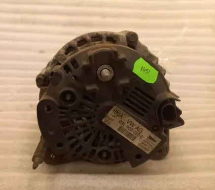 Volkswagen PASSAT B6 Generator/alternator 03L903023E 2605717A 209012956
