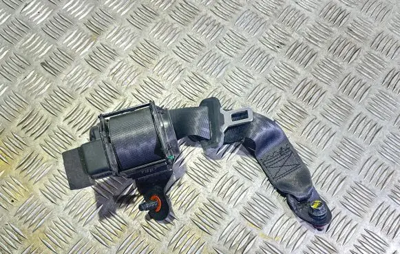 KIA Ceed Rear seatbelt 89820A6010