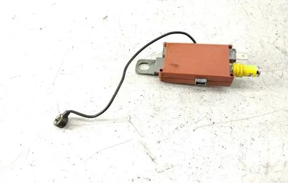 Renault Espace - Grand espace IV Aerial antenna amplifier 8200061683 AAR34100 5004