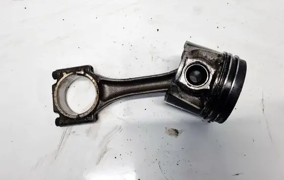 Volkswagen Polo III 6N 6N2 6NF Piston with connecting rod 