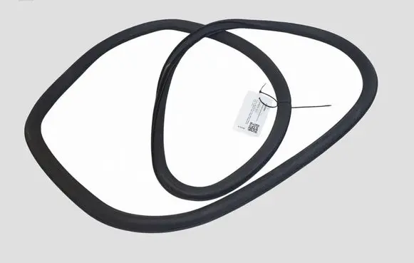 Opel Astra J Front door rubber seal 13259929