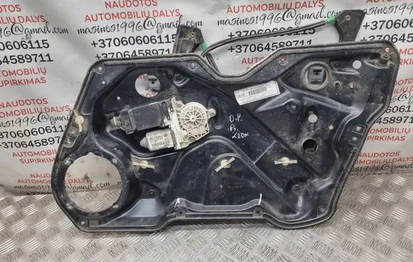 Seat Leon (1M) Front door window regulator with motor 1M0837756