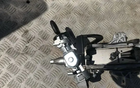 Ford Focus Ignition lock