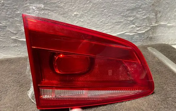Volkswagen PASSAT B7 Tailgate rear/tail lights 3AF945093M