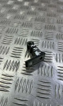 Volkswagen Golf VII Front door lower hinge 