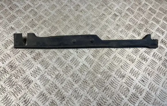 Audi A5 Fender end trim 8W6820581 8W6820581E