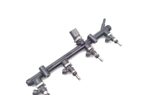 Audi A5 8T 8F Fuel injectors set 06K133681A 0280158266 06L906031A