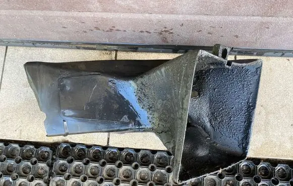 Audi A4 S4 B6 8E 8H Intercooler air guide/duct channel 8E0117335E 23827