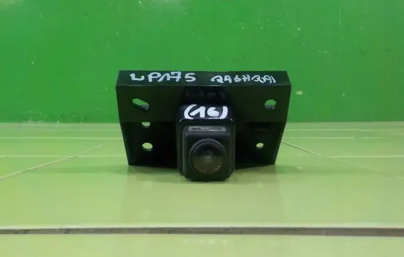 Nissan Qashqai+2 Reversing camera 284F1BR00B PRZOD