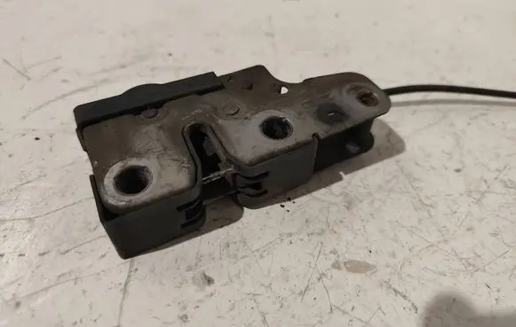 Volkswagen PASSAT B6 Engine bonnet/hood lock/catch