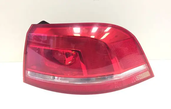 Volkswagen PASSAT B7 Rear/tail lights 3AF945096C 605002RE