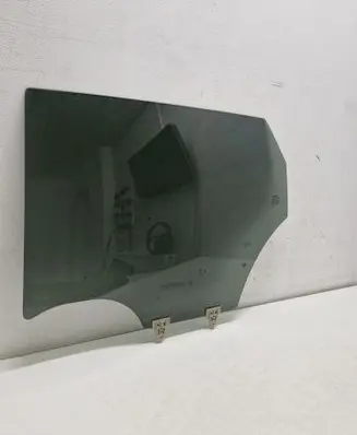 Nissan Qashqai Rear door window glass